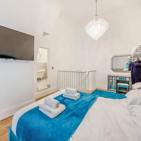 Buttercup - Uk45969 * Yarm